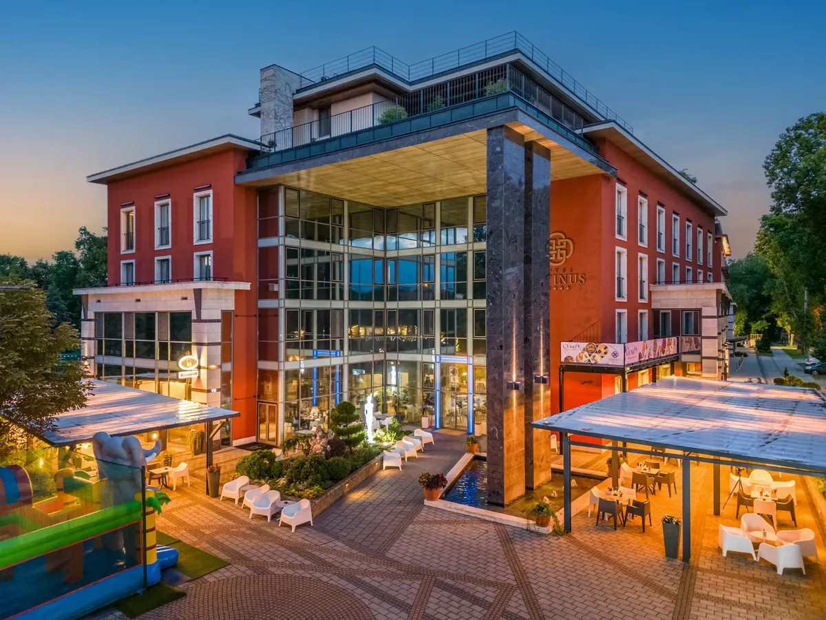 Hotel Divinus***** Superior – Inspiráló rendezvények otthona a Nagyerdő ölelésében