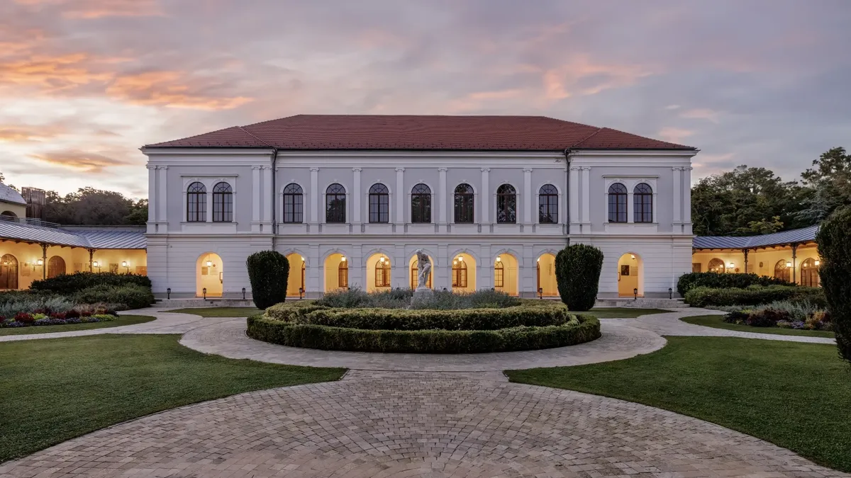 Anna Grand Hotel – Időtlen Luxus és Konferencia Balatonfüreden